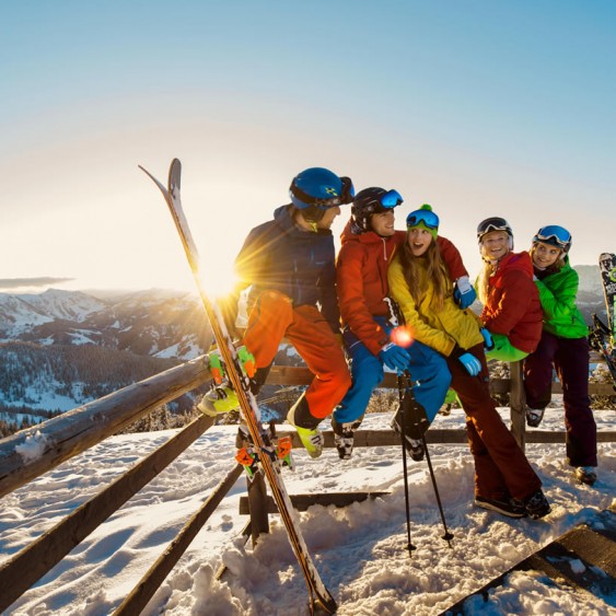 Skiurlaub mit Freunden © Flachau Tourismus